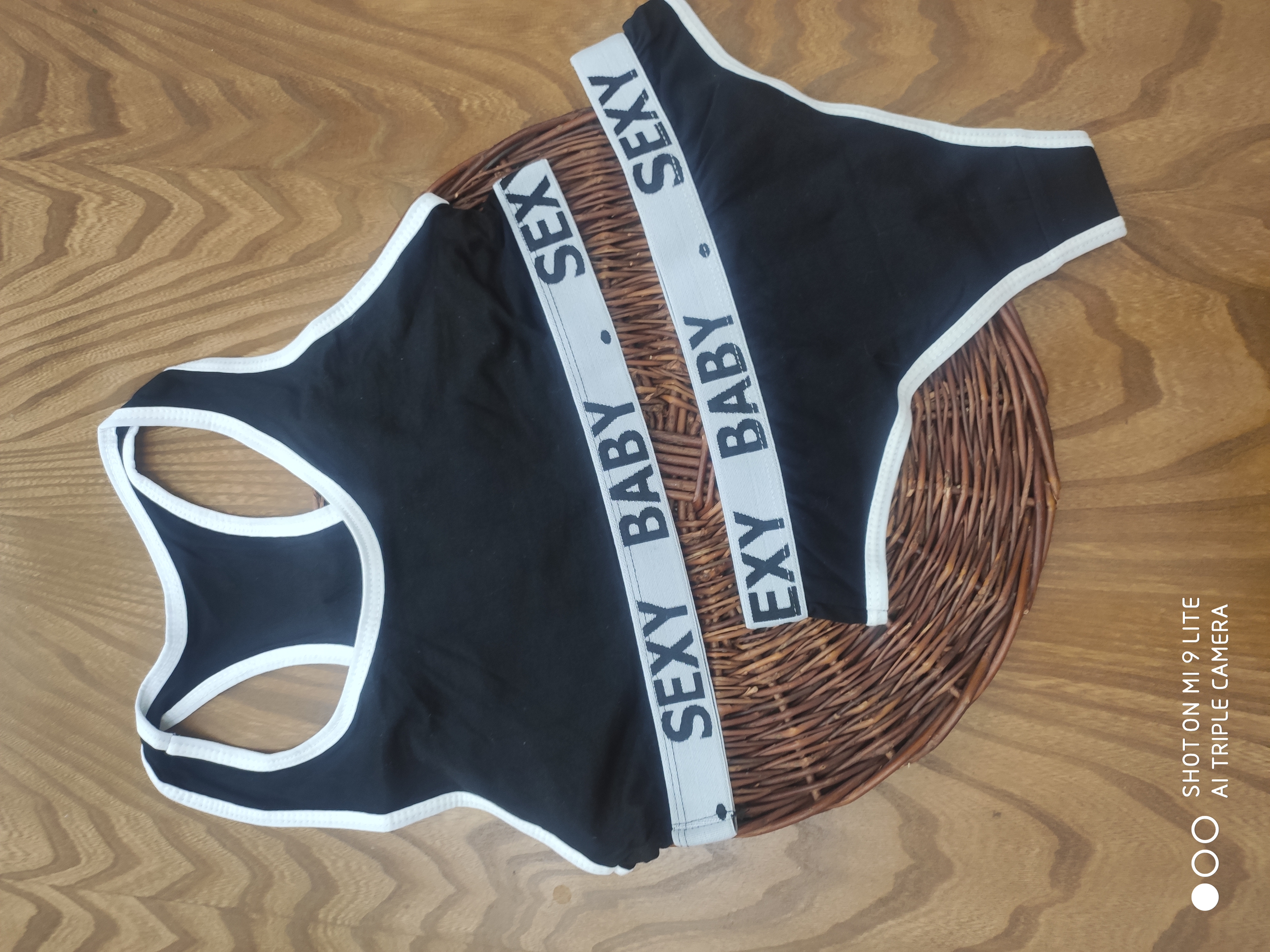 ست نیم تنه و شورت نخی لاکرا اسپرت  بدون کاپ